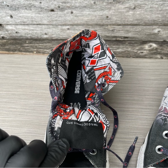 HARLEY QUINN X CONVERSE  Hi Top Sneakers - Picture 8 of 10
